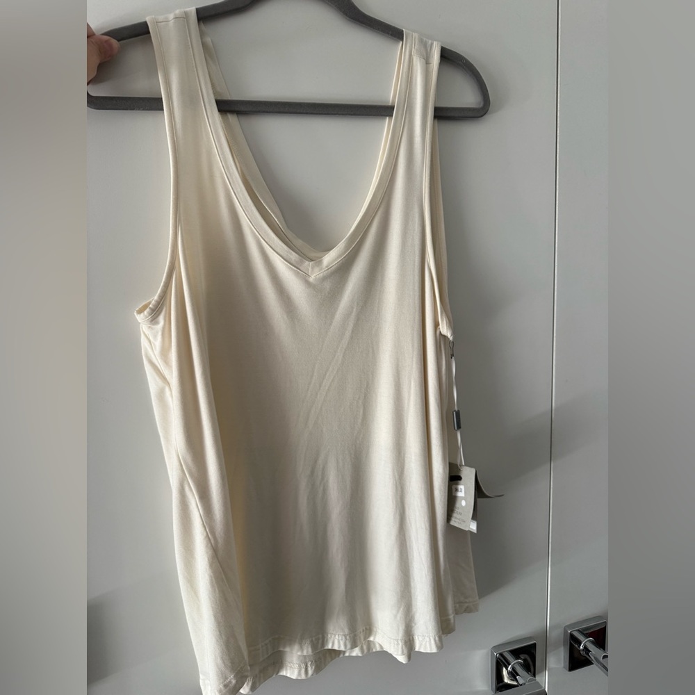Cream V-Neck Tank Top - Women’s Oversized Medium